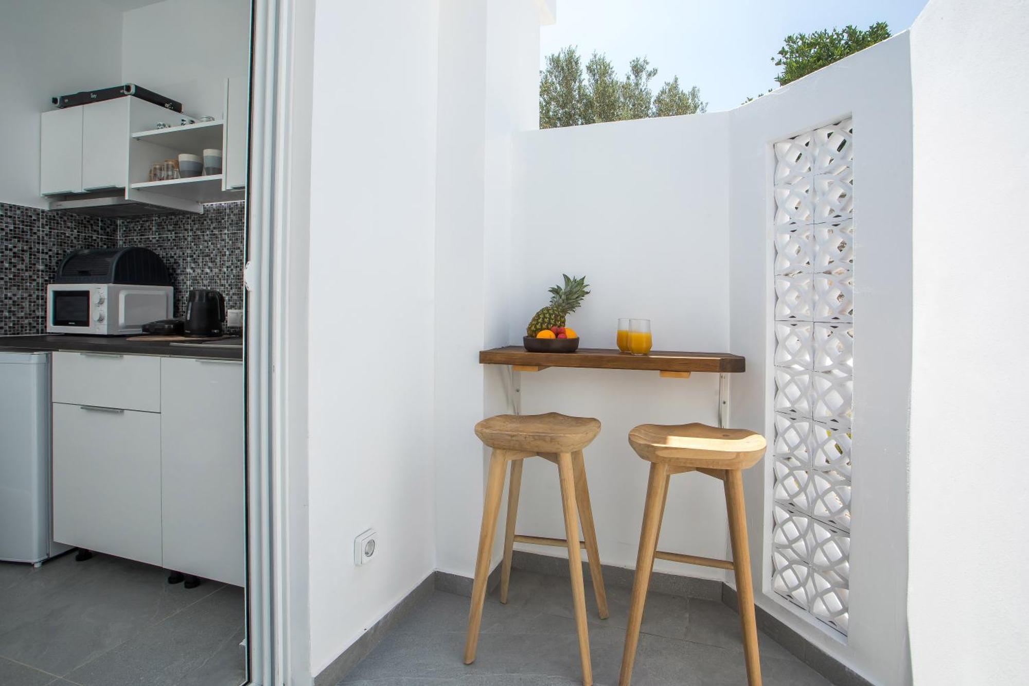 Calma Luxury Studios & Suites Faliraki Exteriör bild