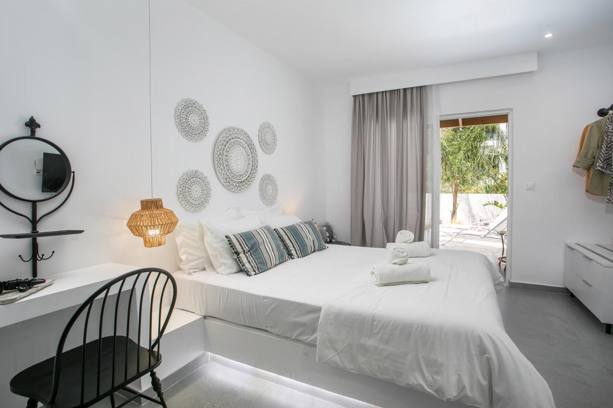 Calma Luxury Studios & Suites Faliraki Exteriör bild