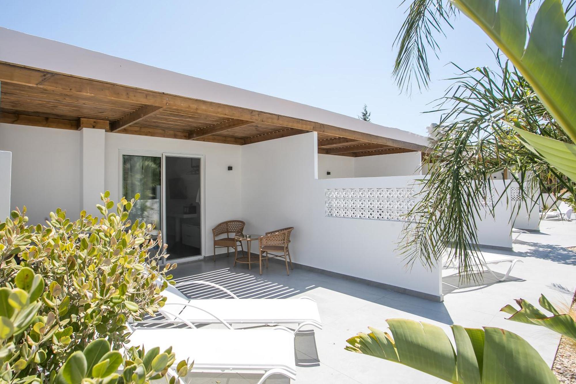 Calma Luxury Studios & Suites Faliraki Exteriör bild