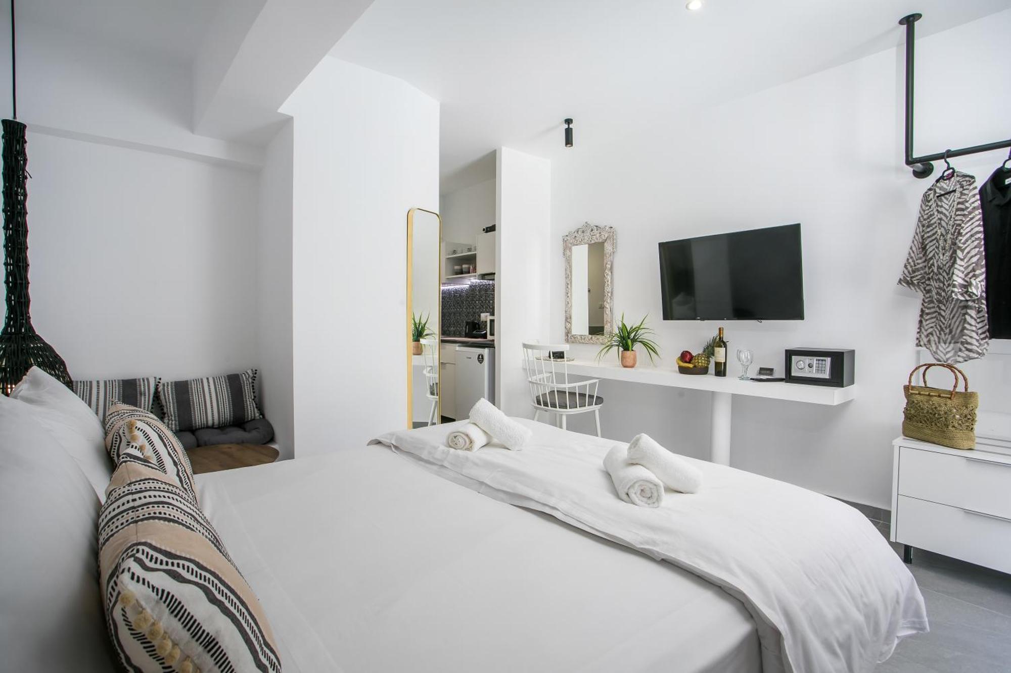 Calma Luxury Studios & Suites Faliraki Exteriör bild